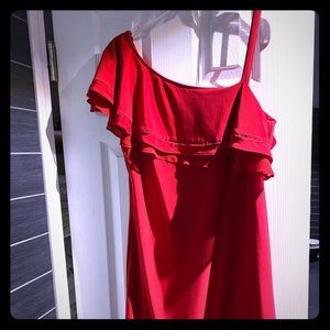 WHBM sz M flirty red dress! Gorgeously slendering